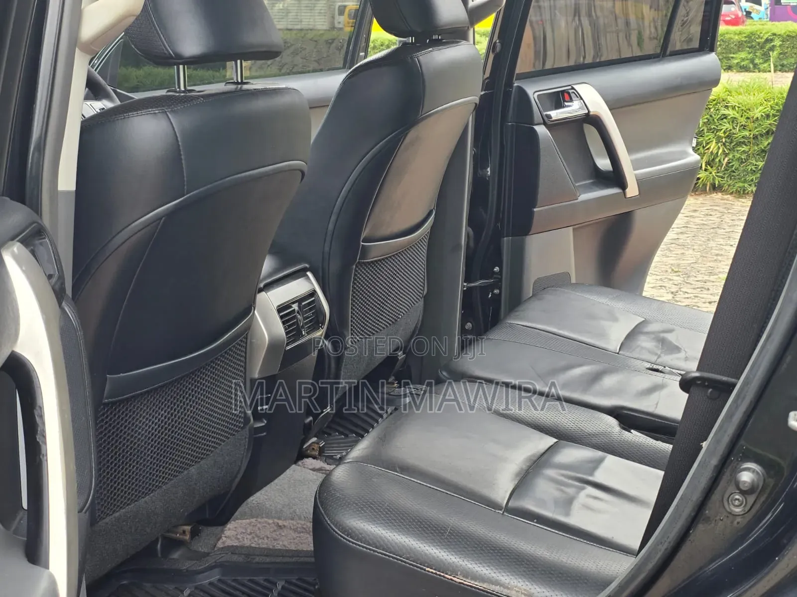Toyota Land Cruiser Prado 2013