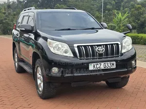 Toyota Land Cruiser Prado 2013