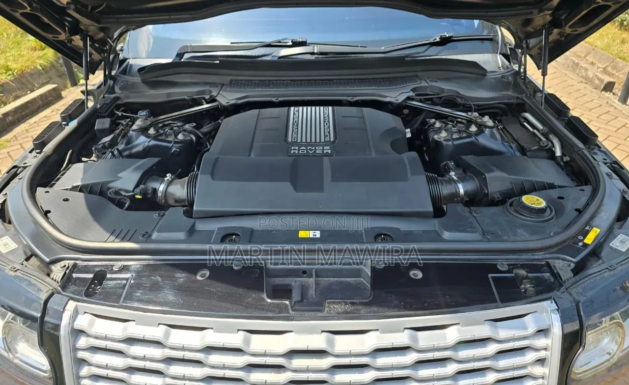 Land Rover Range Rover Vogue 2015 Black
