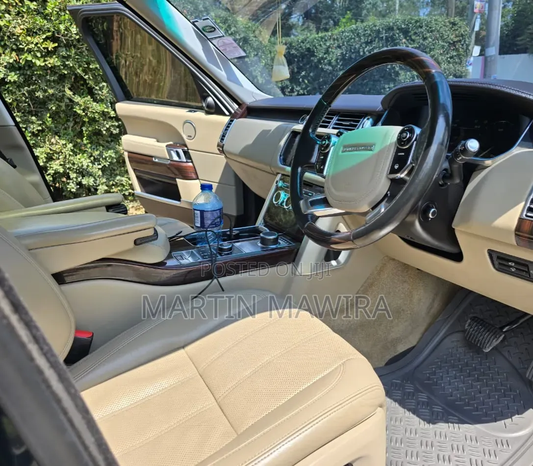 Land Rover Range Rover Vogue 2015 Black