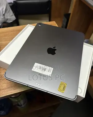 Apple iPad Air (2022) 64 GB Gray