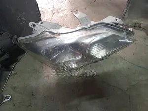 Premio 260 Headlight Non Xenon