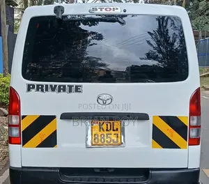Toyota HiAce 2016 White