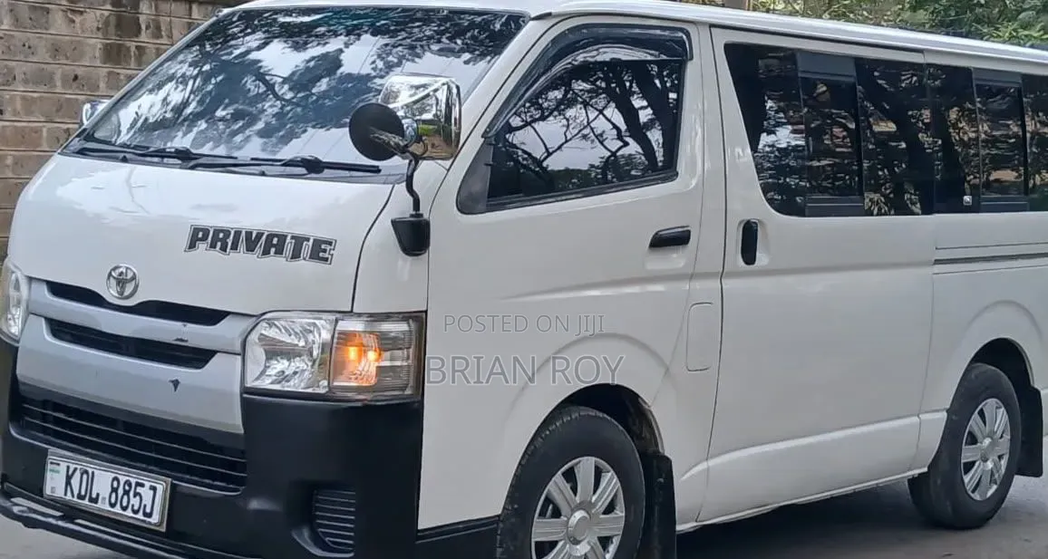 Toyota HiAce 2016 White