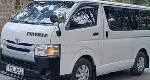 Toyota HiAce 2016 White