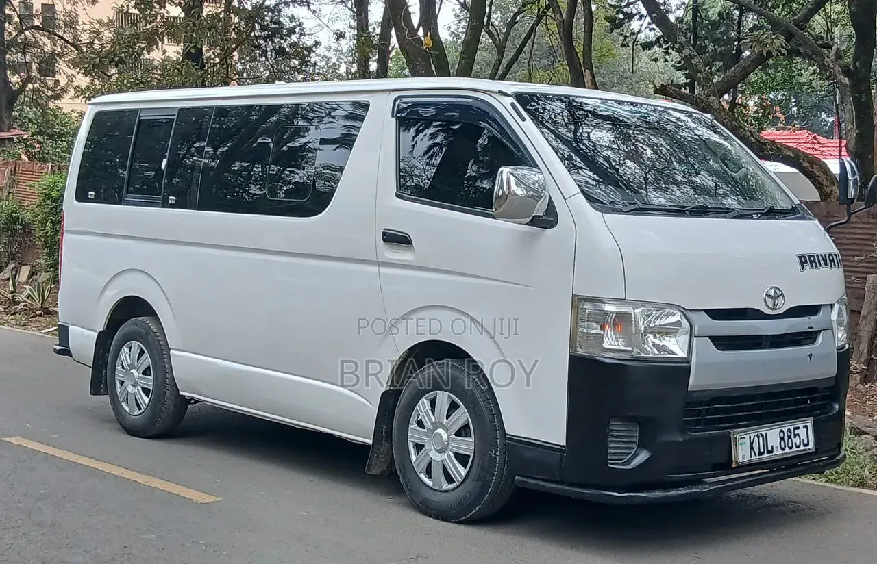 Toyota HiAce 2016 White