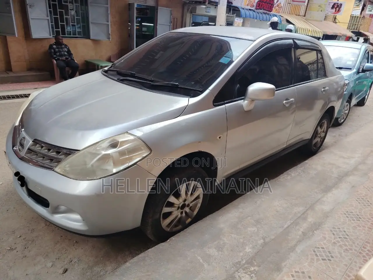 Nissan Tiida 2012 Silver