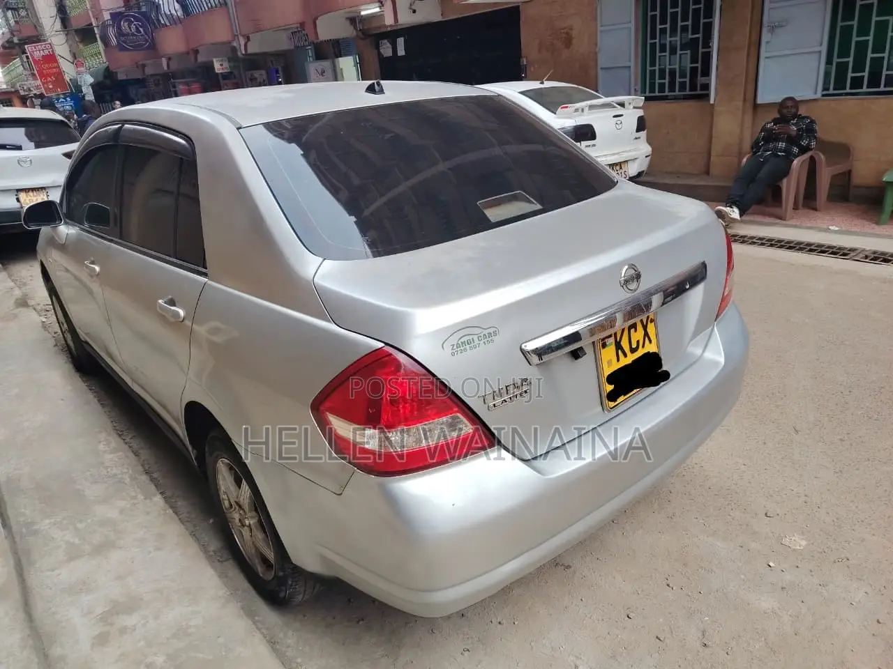 Nissan Tiida 2012 Silver