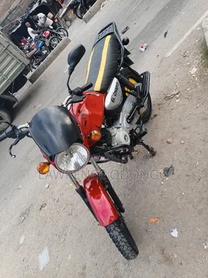 Bajaj Boxer 150 UG 2024 Red