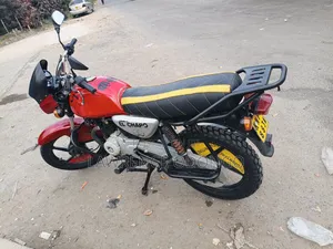 Bajaj Boxer 150 UG 2024 Red