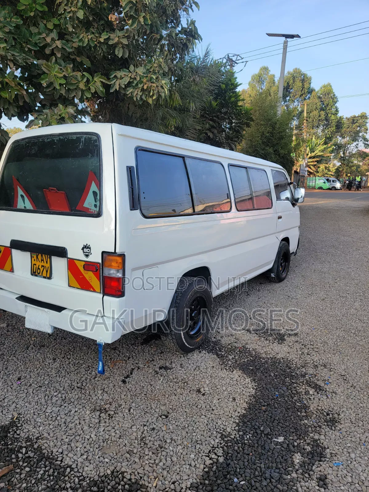 Nissan Caravan (Urvan) 1999 White