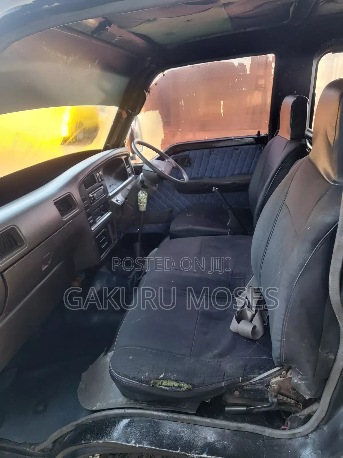 Nissan Caravan (Urvan) 1999 White