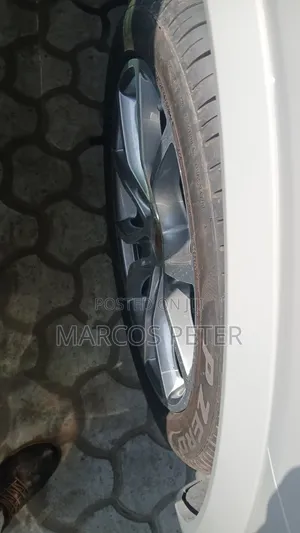Toyota Land Cruiser 2019 White