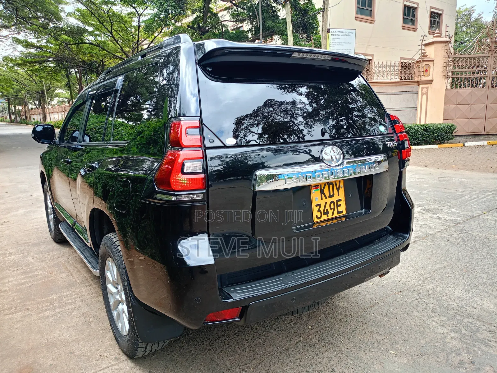 Toyota Land Cruiser 2016 Black