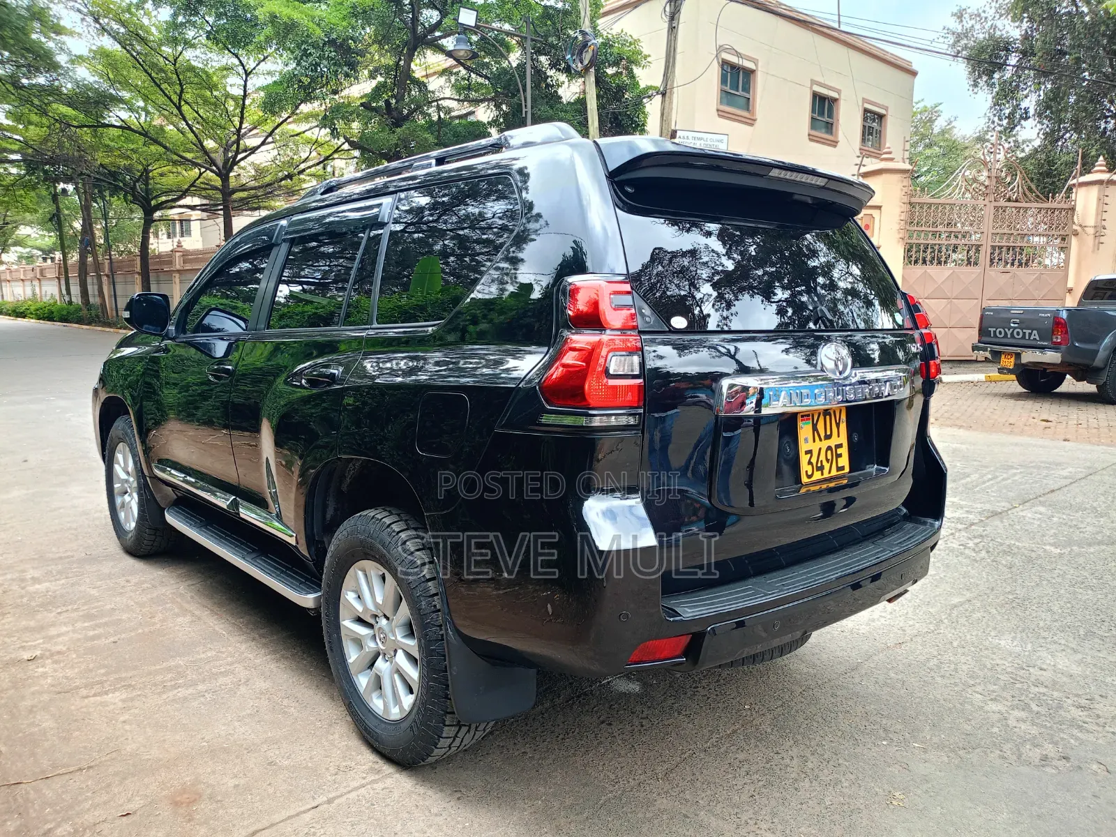 Toyota Land Cruiser 2016 Black