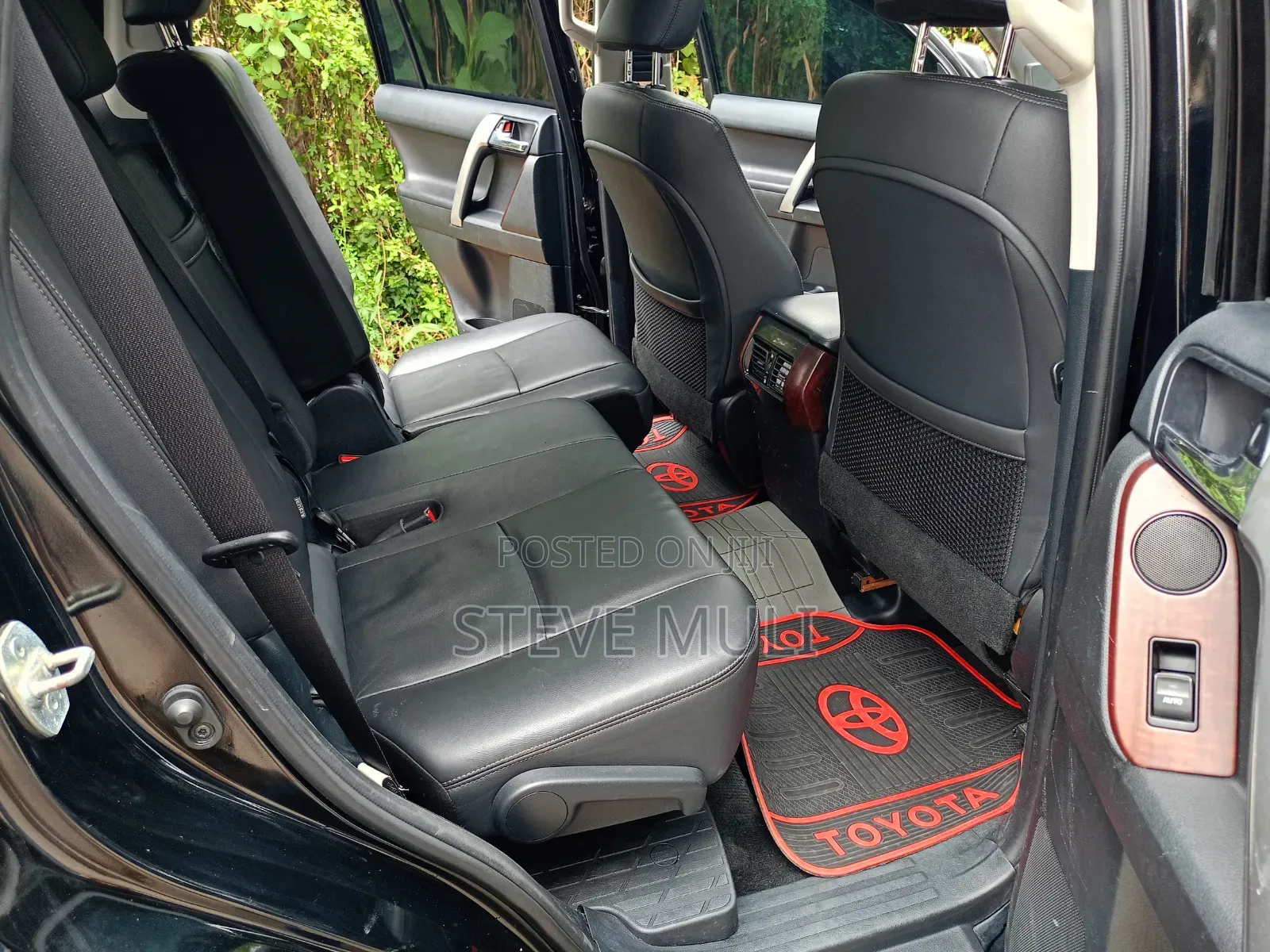 Toyota Land Cruiser 2016 Black
