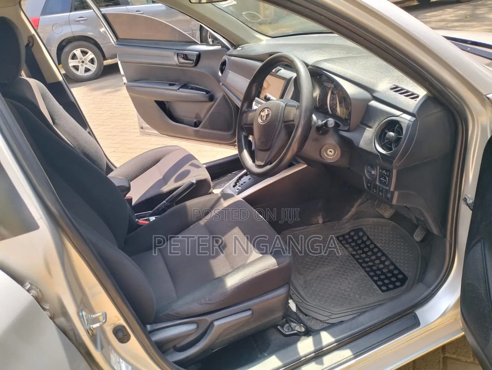 Toyota Corolla Fielder 2015 Silver