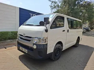 Toyota HiAce 2016 White