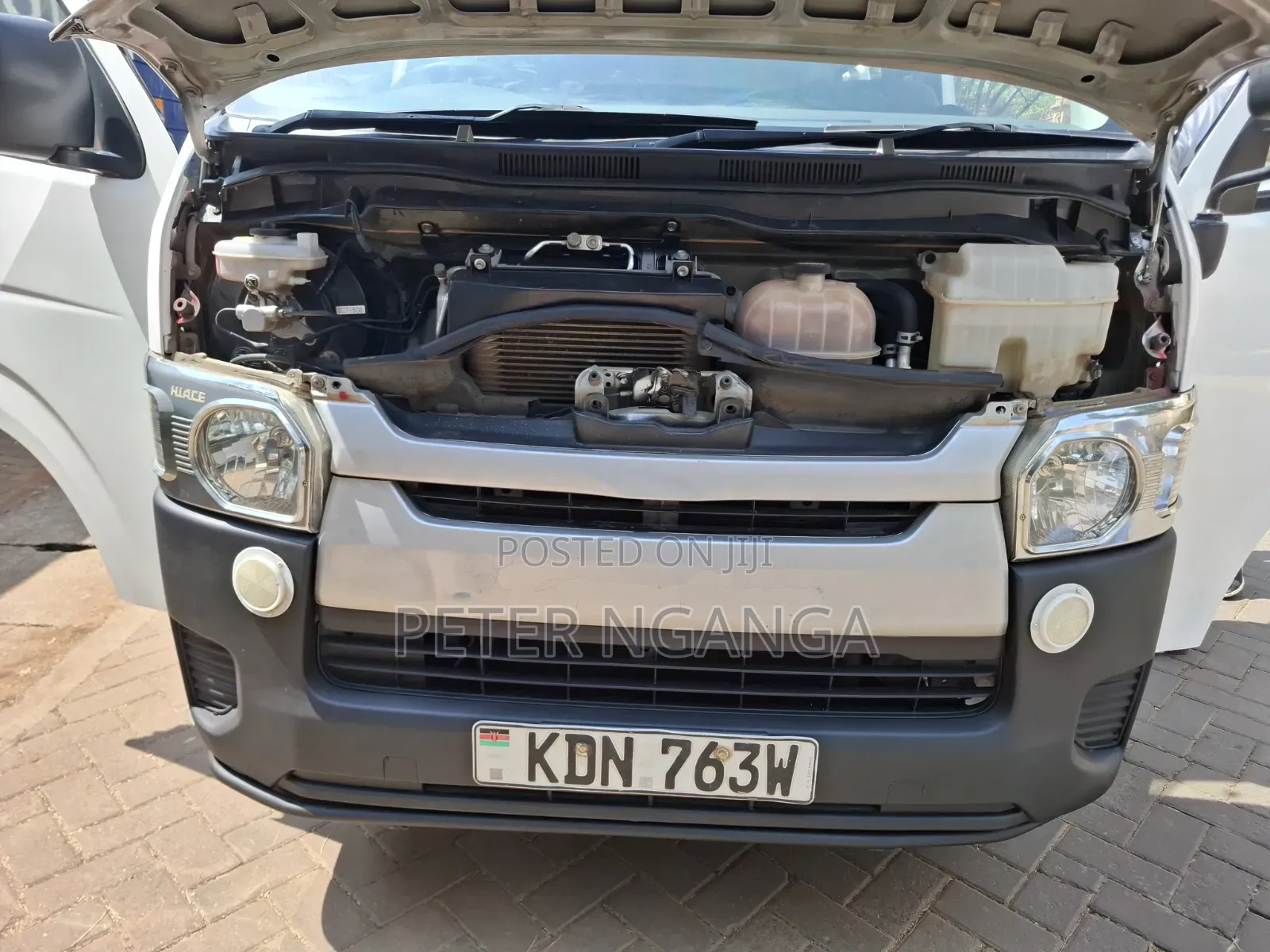 Toyota HiAce 2016 White