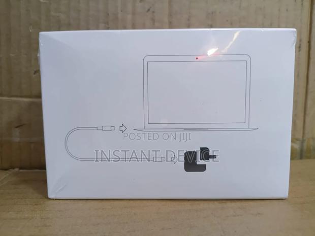 Apple USB-C 96W Power Adapter – MacBook Pro Fast Charger - thumbnail 4