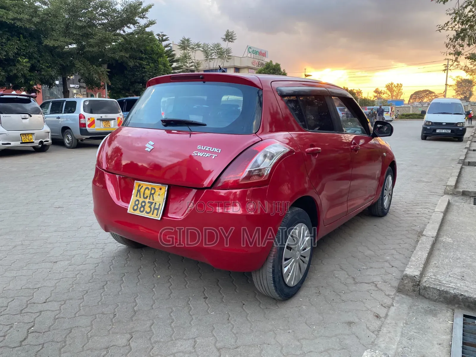 Suzuki Swift 2011 Red