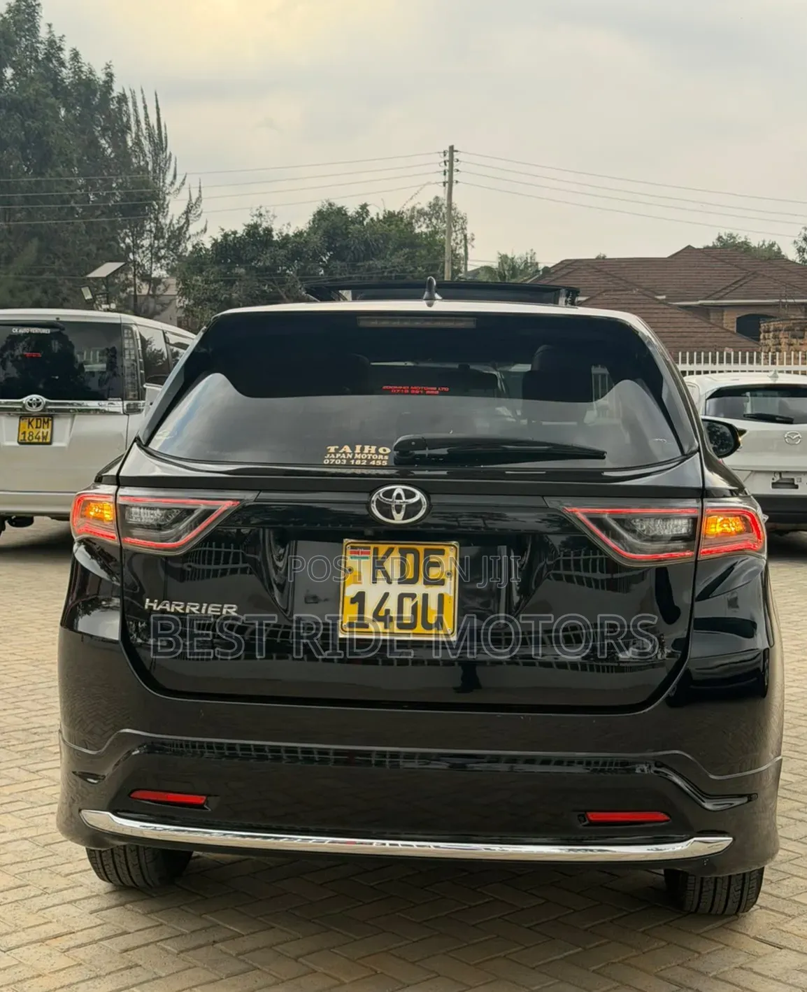 Toyota Harrier 2.0 2015 Black