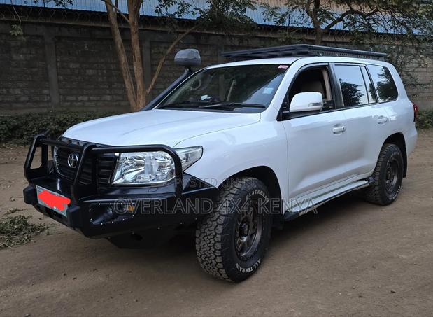 Toyota Land Cruiser 4.5 V8 GX-R 2012 White