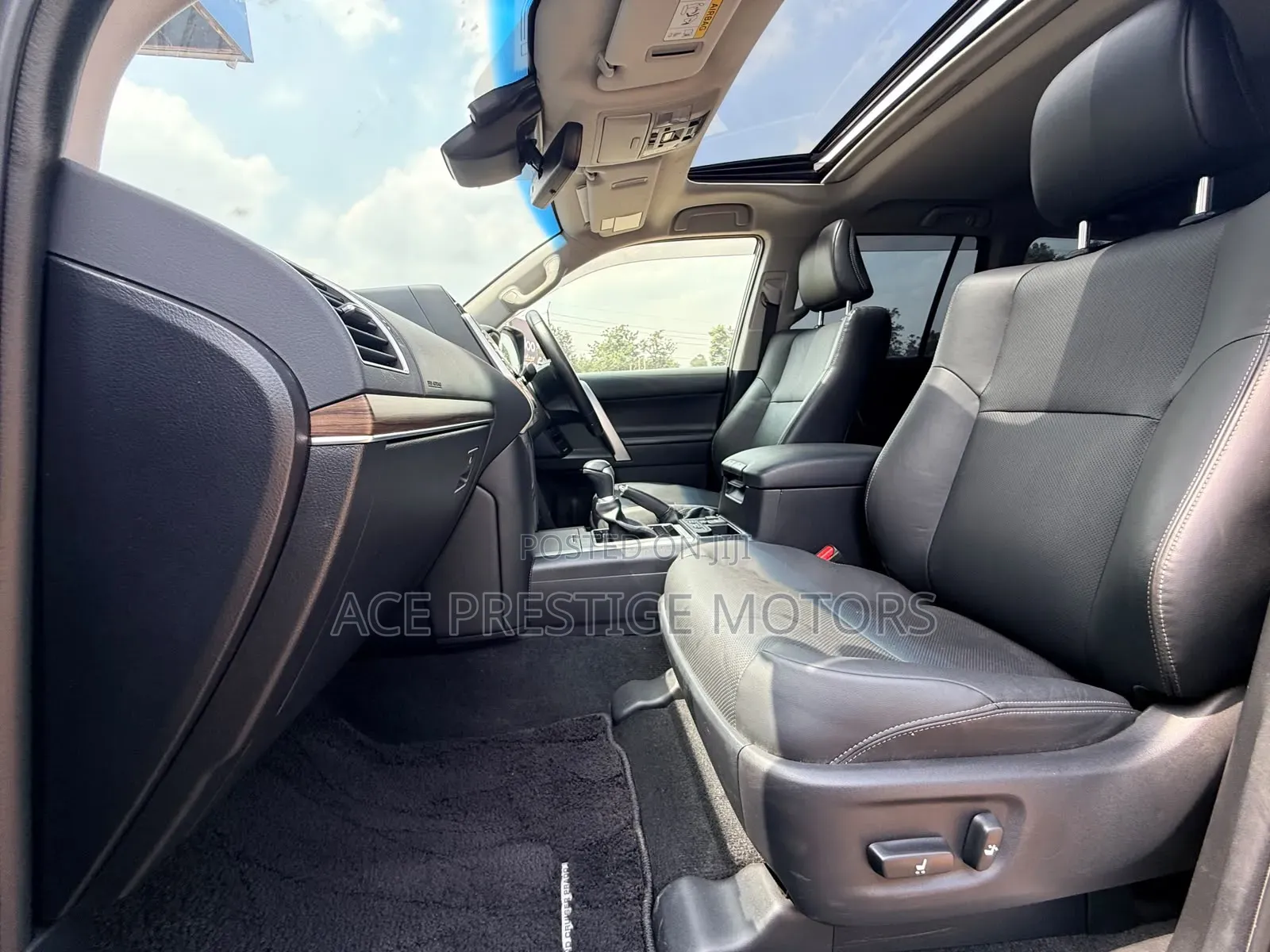 Toyota Land Cruiser Prado 2022 Black