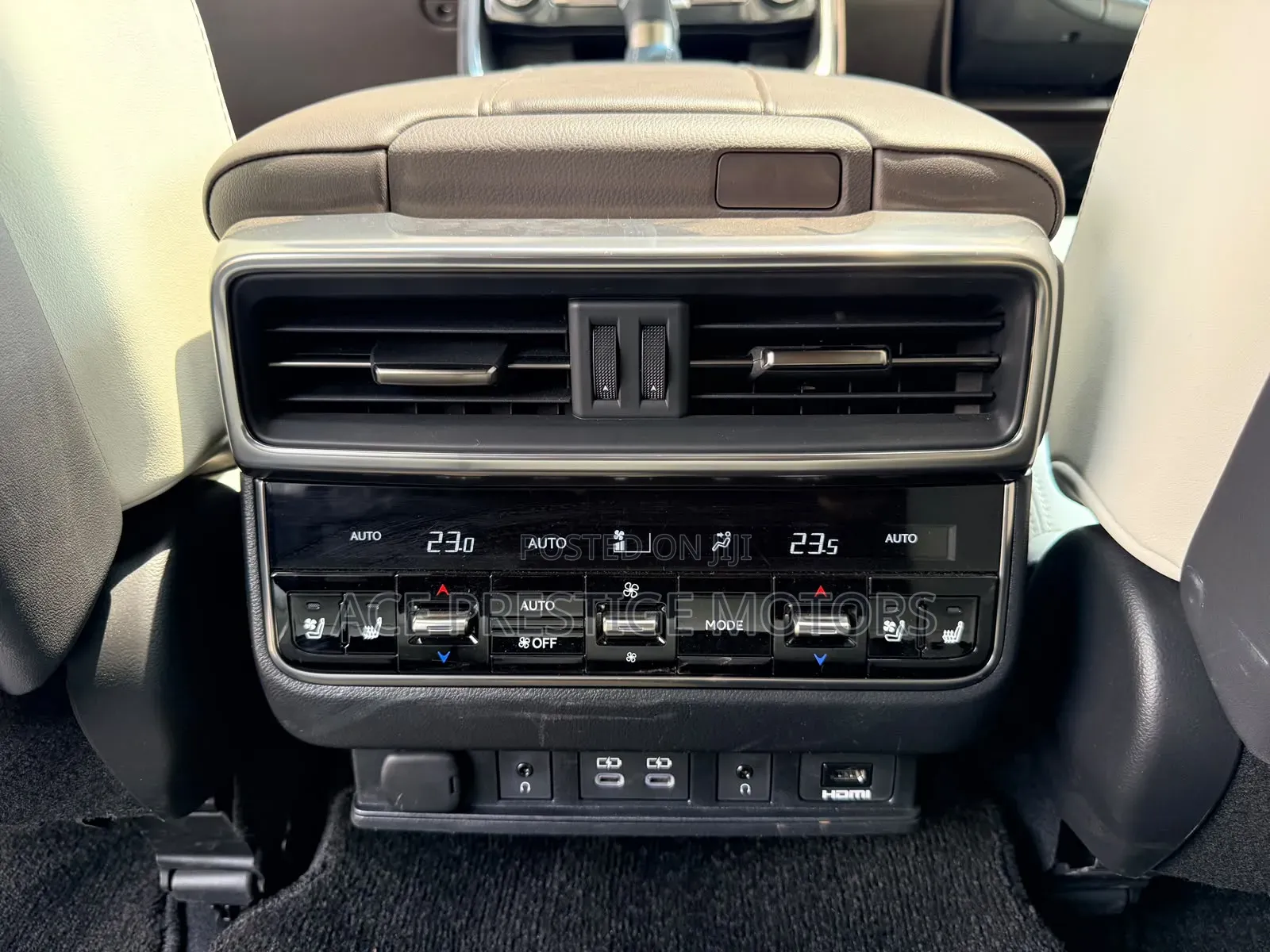 Lexus LX 600 2022 White