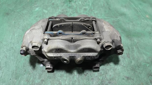 Land Cruiser 150 Front Caliper - thumbnail 2