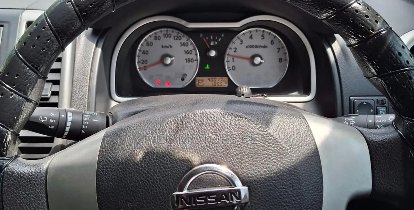 Nissan Wingroad 2017 White