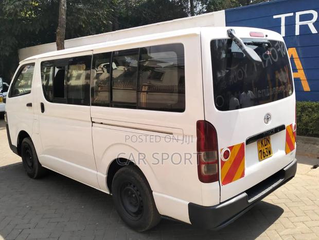 Toyota HiAce 2017 White - thumbnail 4
