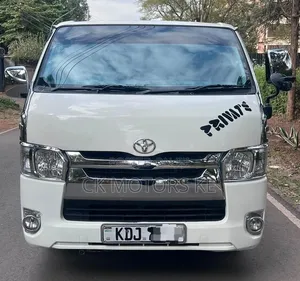 Toyota HiAce 2016 White