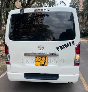 Toyota HiAce 2016 White