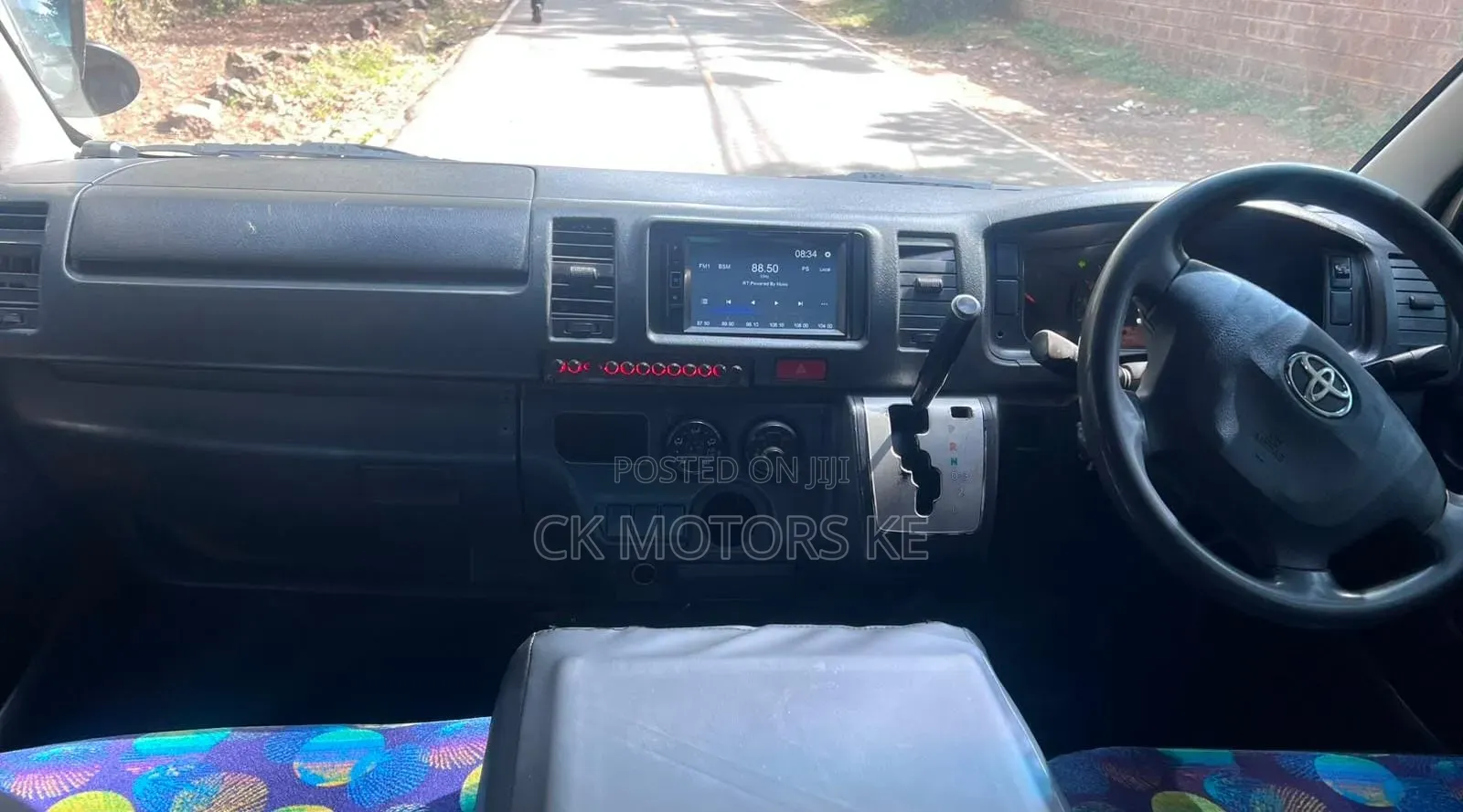 Toyota HiAce 2016 White