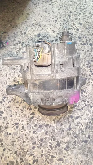Alternator 4M41