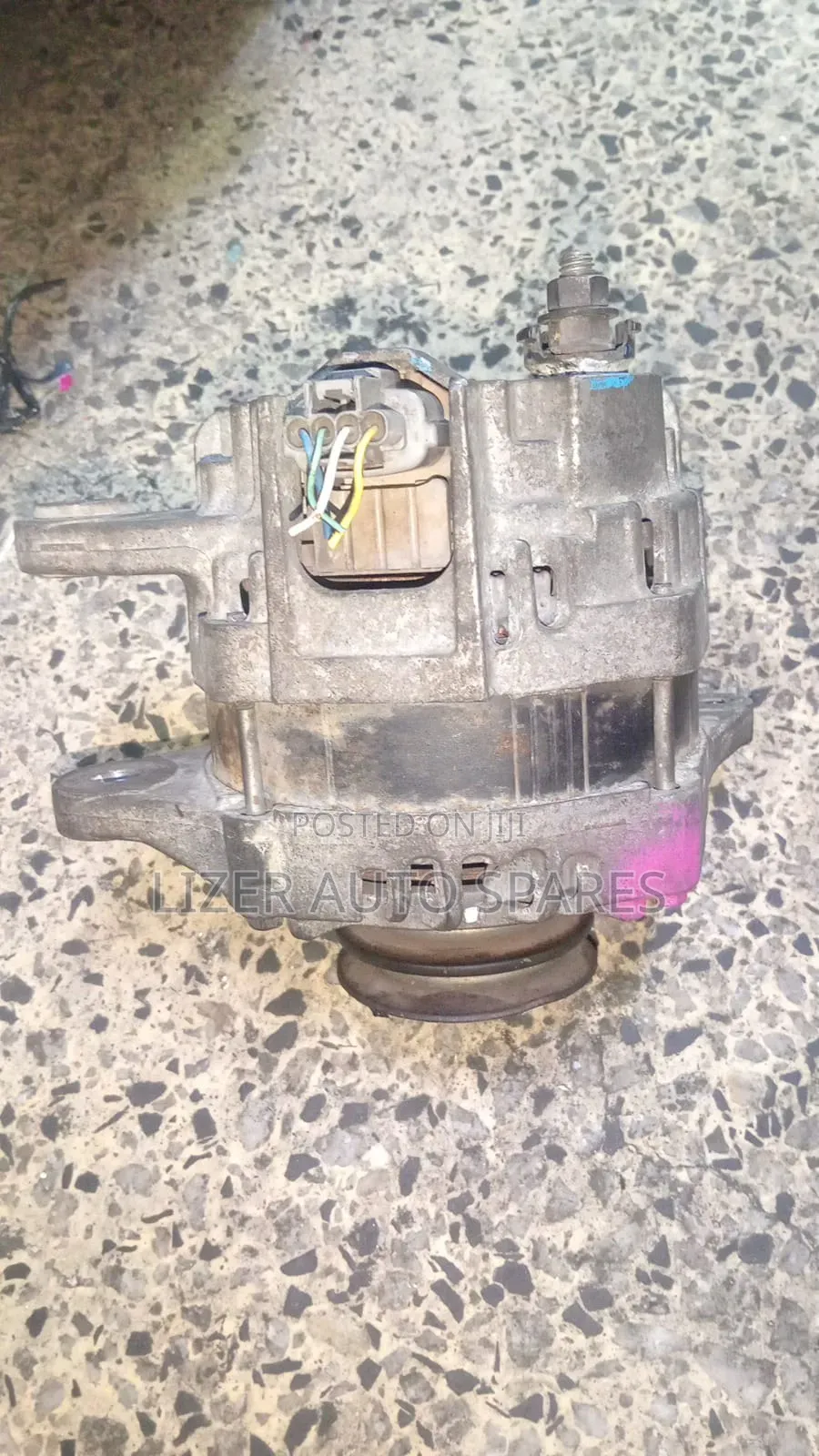 Alternator 4M41