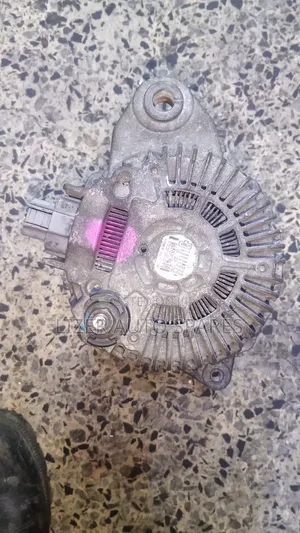 Alternator 4M41