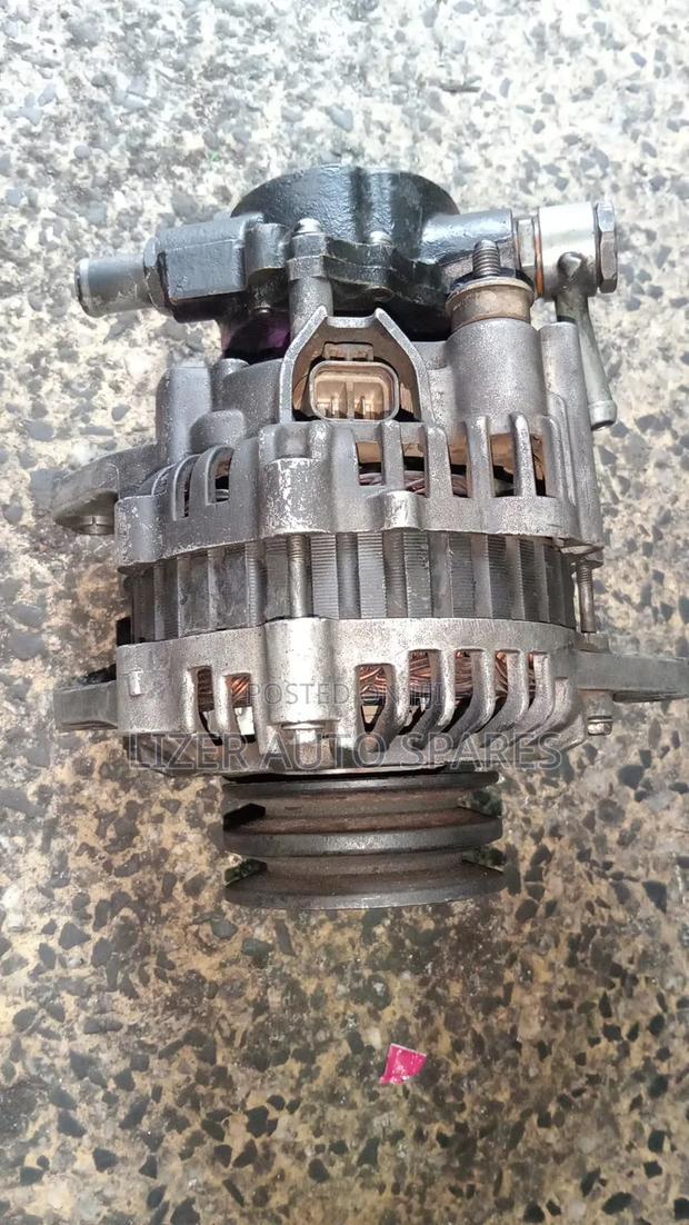 Alternator 4D56 - thumbnail 2