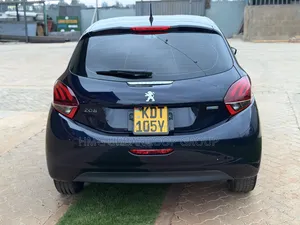 Peugeot 208 2018 Blue