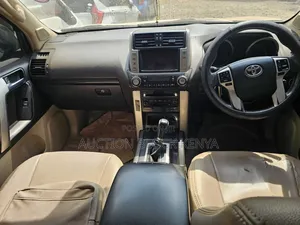 Toyota Land Cruiser Prado 2010 Brown