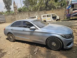 Mercedes-Benz C200 2015 Blue