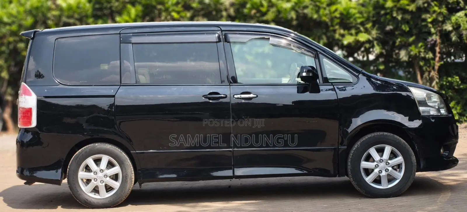 Toyota Noah 2008 Black