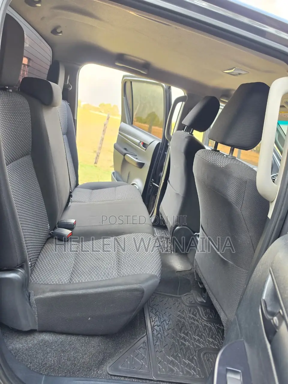 Toyota Hilux 2023 Gray