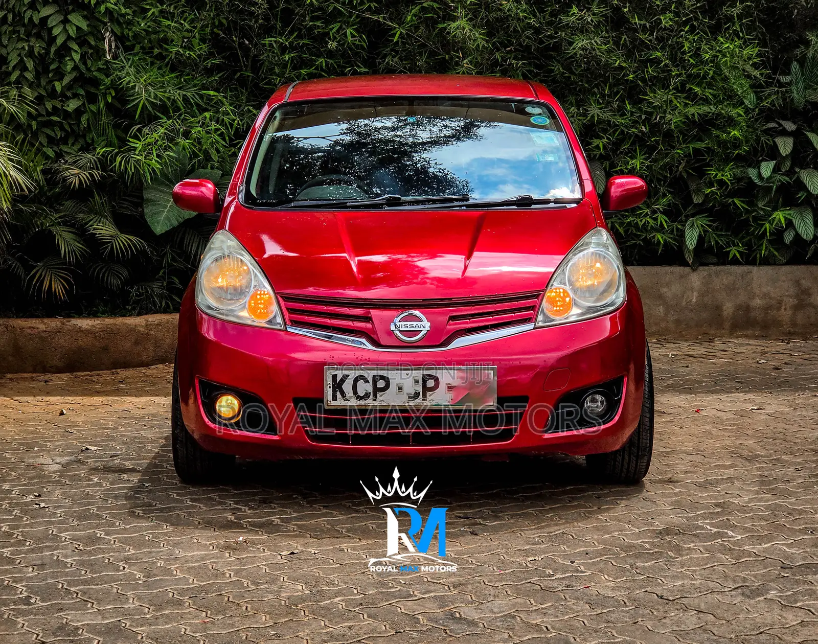 Nissan Note 2010 Red