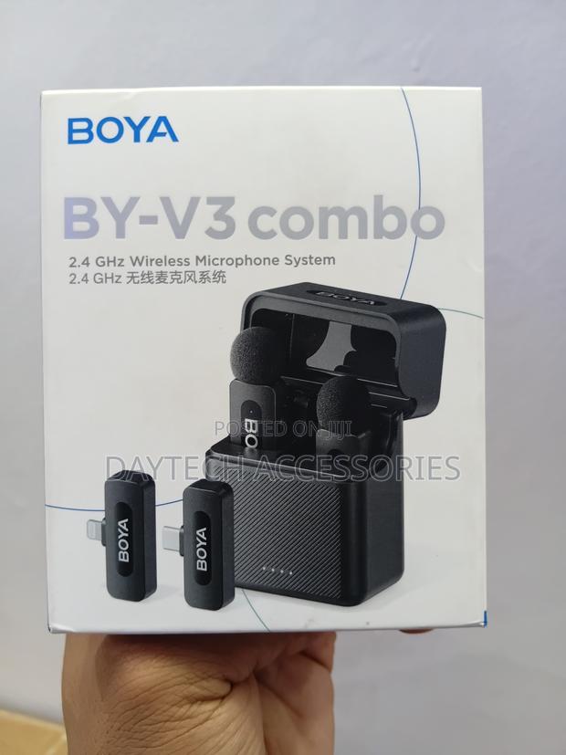 Boya V3 COMBO 2.4GHz Dual Channel Wireless Microphone in Black
