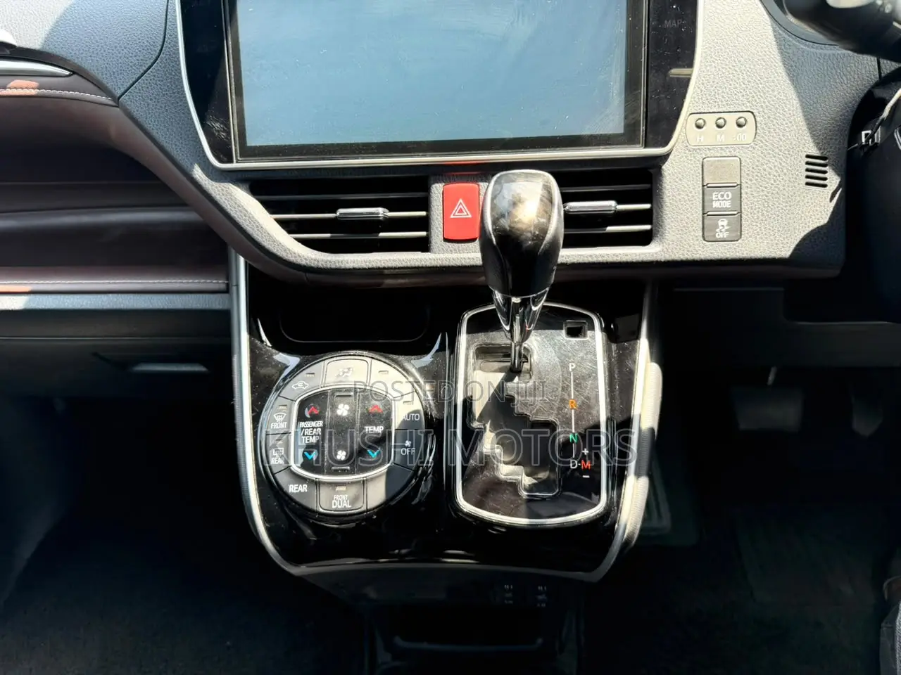 Toyota Esquire 2019 Black
