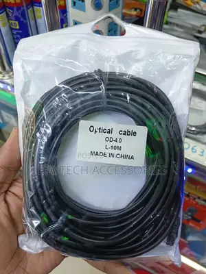 This Is a 10-Meter Digital Optical Audio Cable (Toslink)