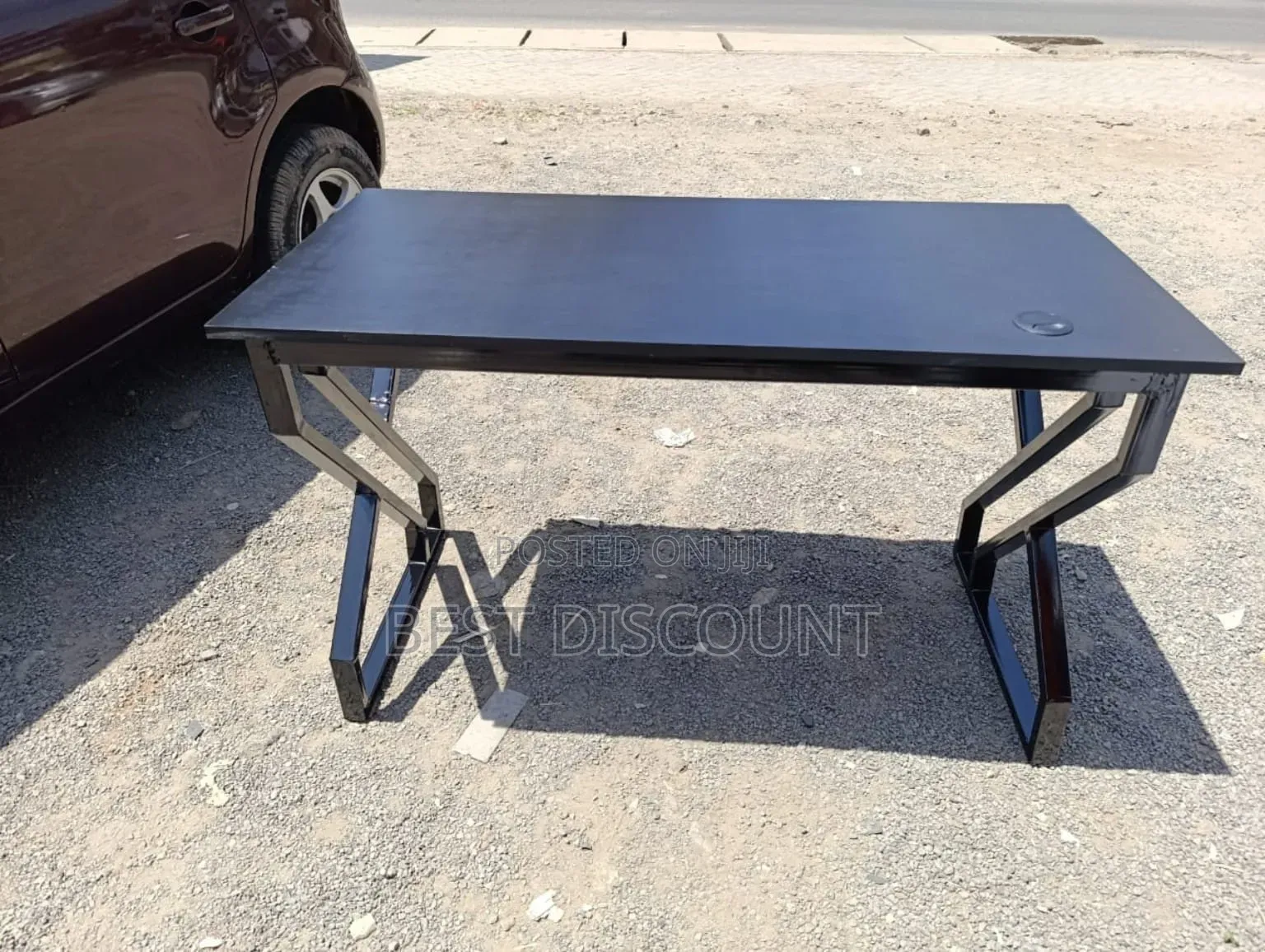 Strong Computer Table