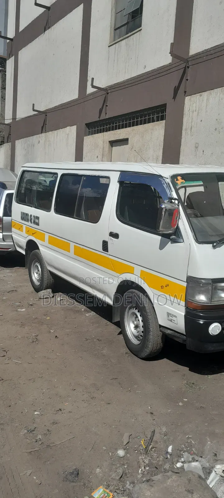 Toyota HiAce 2001 White